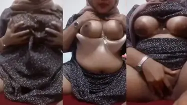 Bokep Jilbab Tante Hani Goyang Ranjang Liar poster
